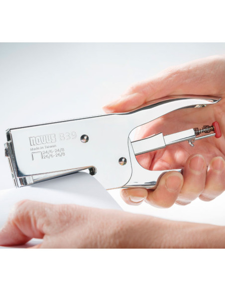 NOVUS GRAPADORA DE TENAZA B 39 ERGONÓMICA METAL CROMADO PLATA