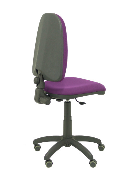 SILLA PIQUERAS Y CRESPO AYNA MECANISMO CONTACTO PERMANENTE RUEDAS de PARQUET ASIENTO Y RESPALDO TAPIZADO BALI MORADO