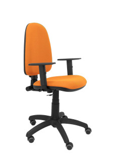 SILLA OPERATIVA AYNA BALI CON BRAZOS REGULABLES Y RUEDAS DE PARQUÉ