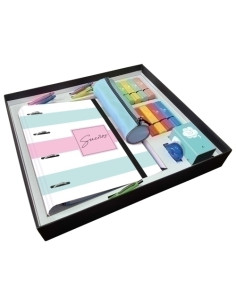 SET PAPELERIA MARIOLA PALABRAS PREMIUM 34 PIEZAS 1x Caja de carton forrado reutilizable 1x Carpeblock 4 anillas 40mm 1x Lapicero