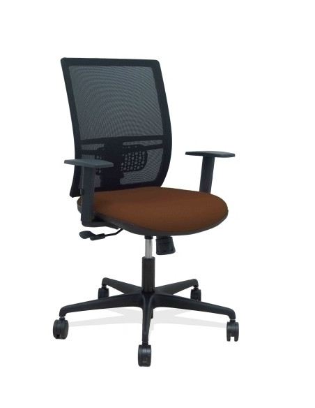 SILLA PIQUERAS Y CRESPO YUNQUERA BRAZOS REGULABLE ERGONOMICA MECANISMO SINCRO RESPALDO MALLA NEGRA ASIENTO TAPIZADO BALI MARRON 
